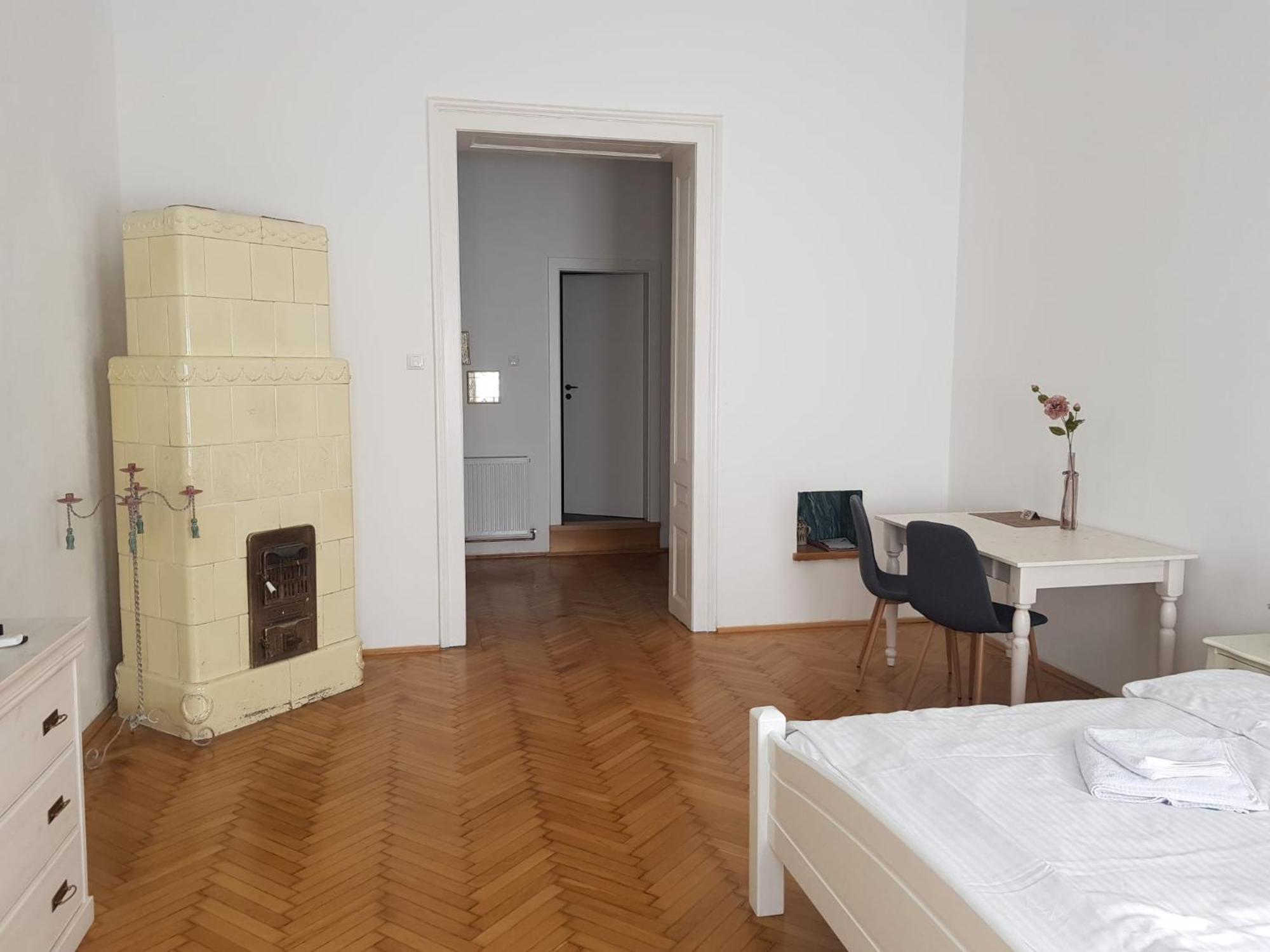 Liberte Apartments Oradea Rum bild