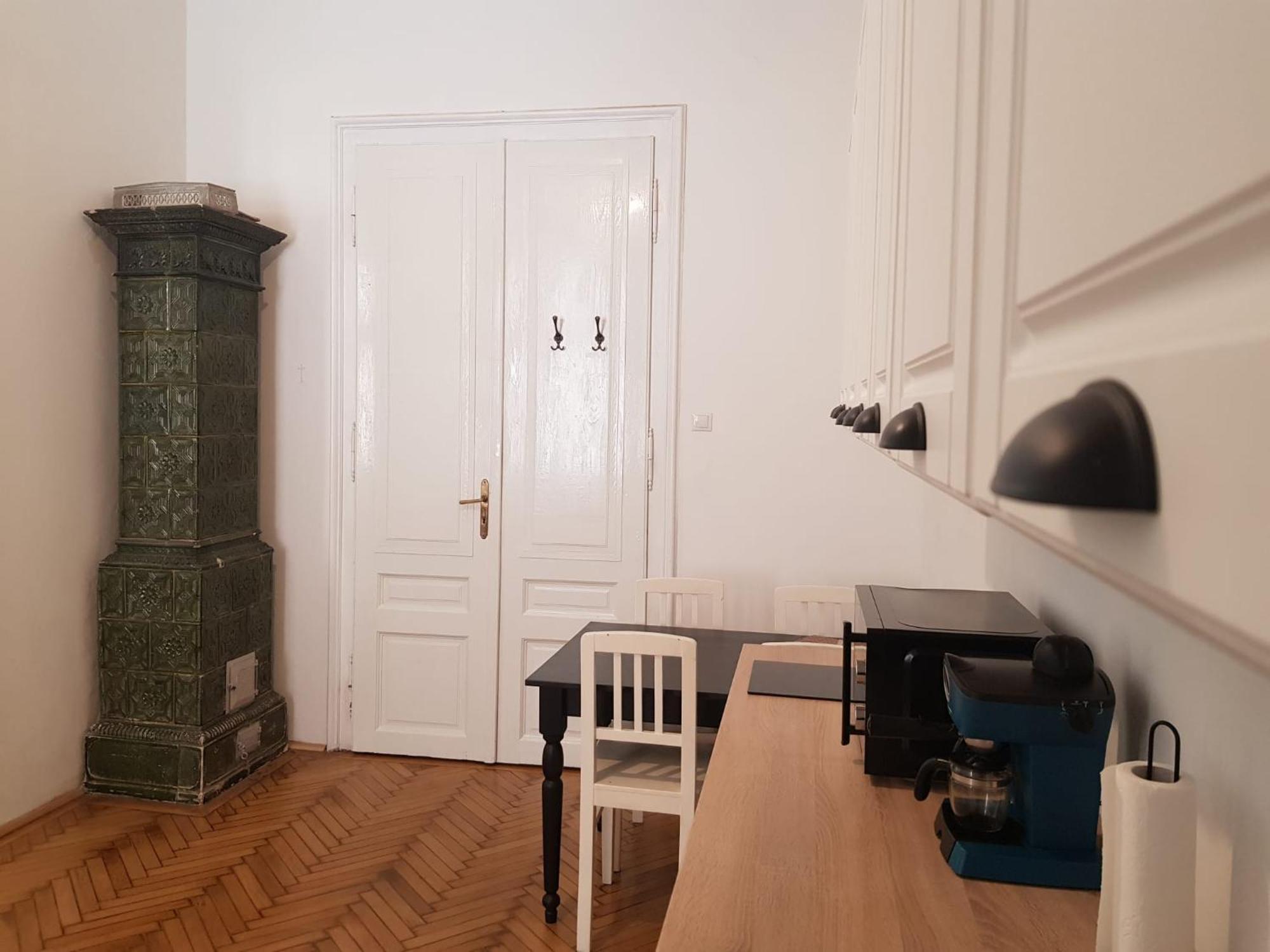 Liberte Apartments Oradea Rum bild